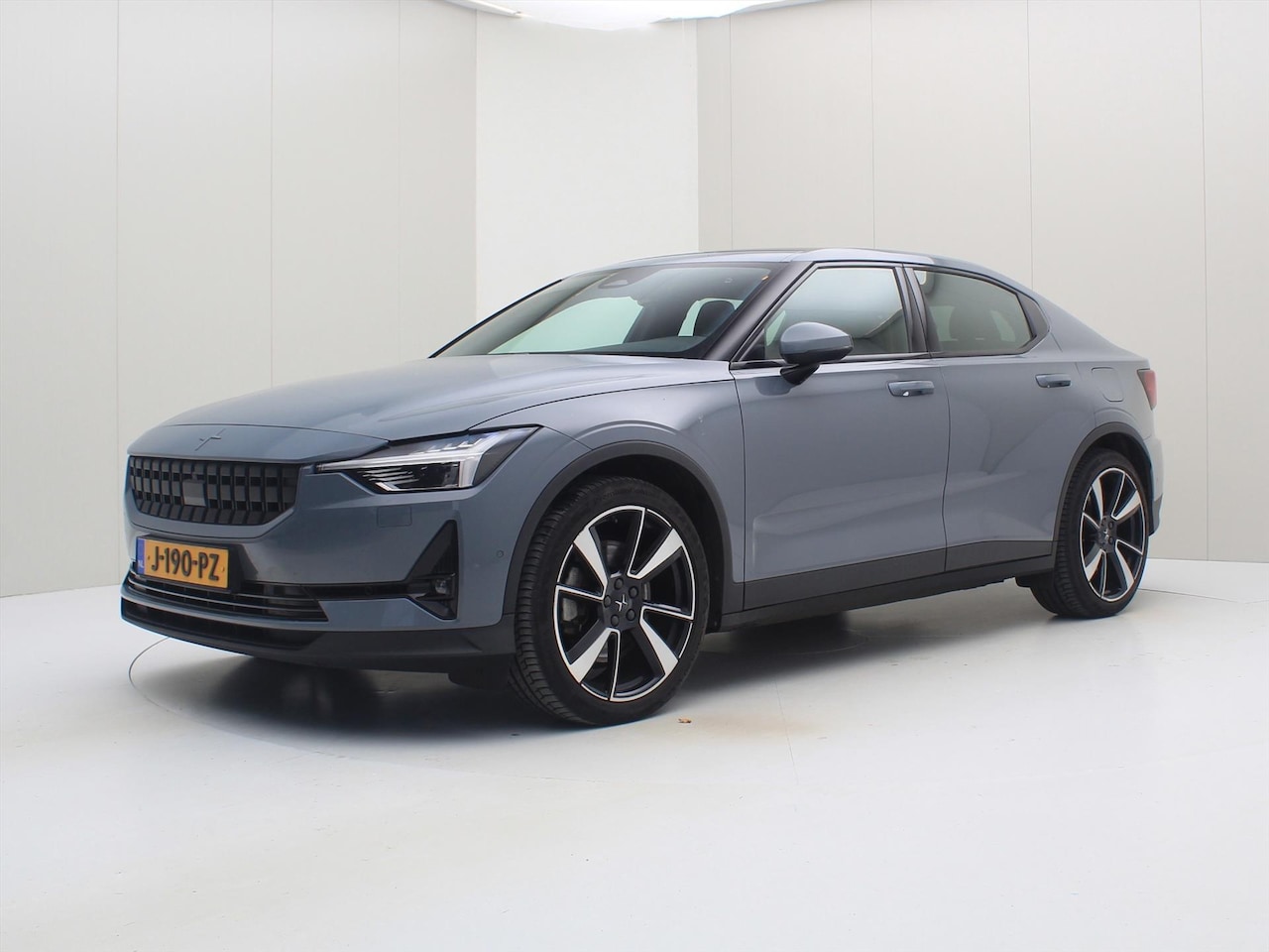 Polestar 2 - Long Range Dual Motor 408PK 78kWh [ TREKHAAK+CAMERA+PILOT PLUS+20'' LMV+PANODAK ] - AutoWereld.nl
