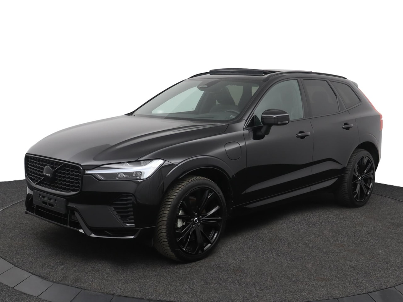 Volvo XC60 - 2.0 T6 Plug-in hybrid AWD Plus Black Edition 2.0 T6 Plug-in hybrid AWD Plus Black Edition - AutoWereld.nl
