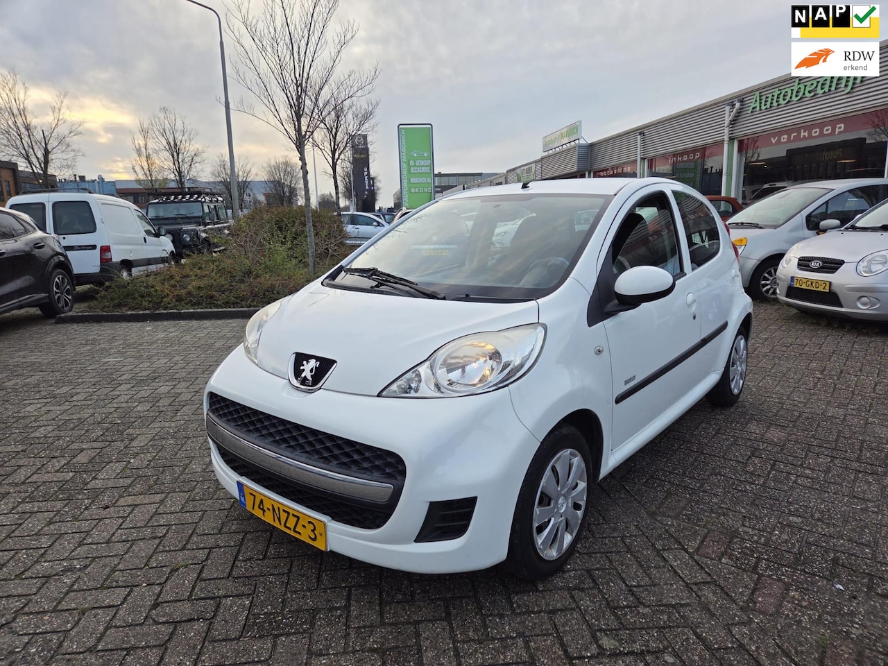 Peugeot 107 - 1.0-12V Urban Move|AIRCO|CARPLAY OPTIONEEL| - AutoWereld.nl