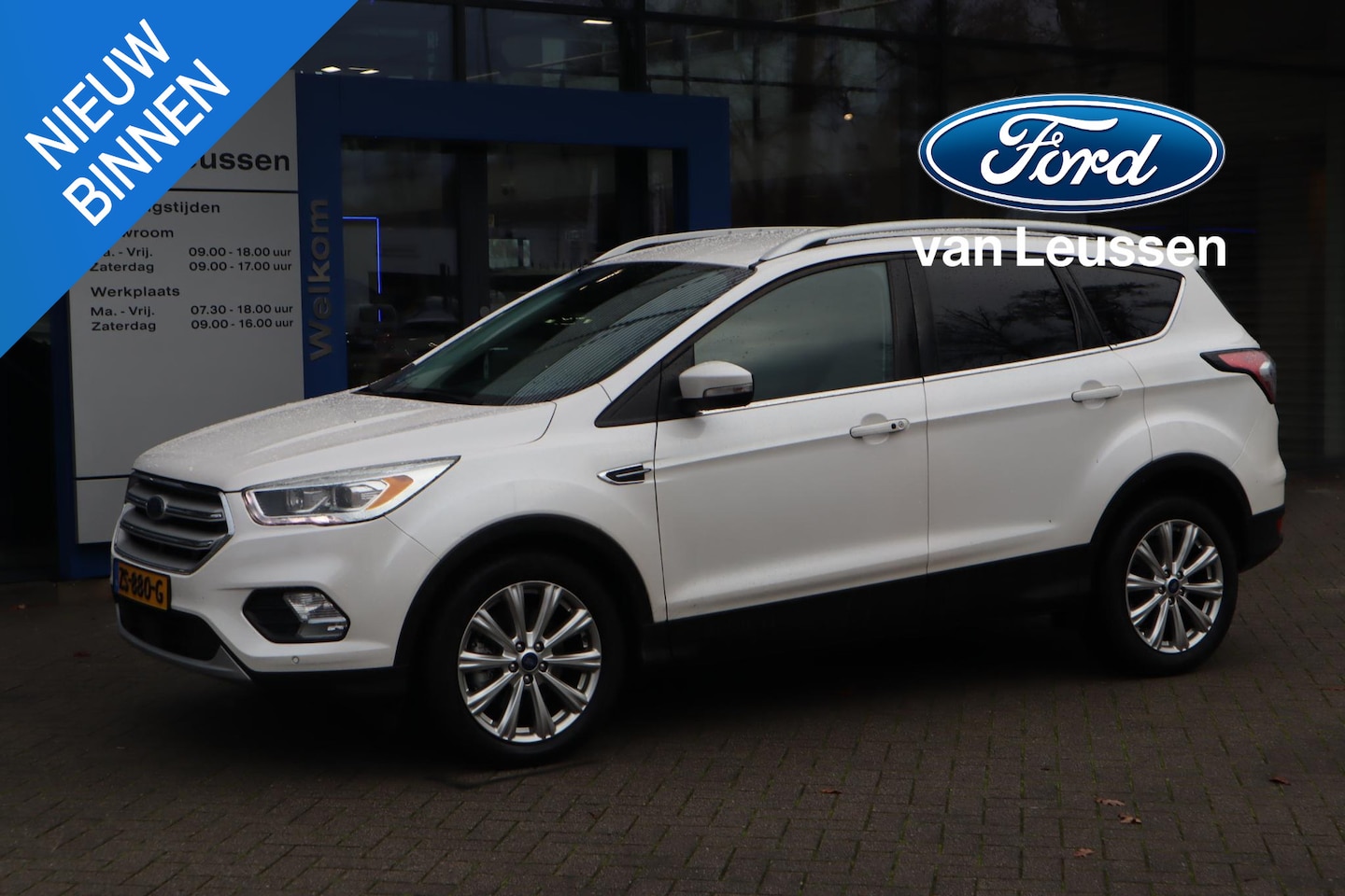 Ford Kuga - 2.0 242PK AUTOMAAT TITANIUM TREKHAAK WINTERPACK BLISS MEMORY-SEAT CAMERA SON-AUDIO LEDER - AutoWereld.nl