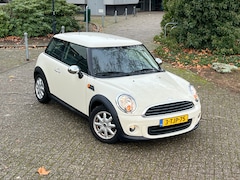 MINI One - 1.6 One Business Line Cooper - Airco - Cruise Control - LM Velgen met 4 Seizoenen band