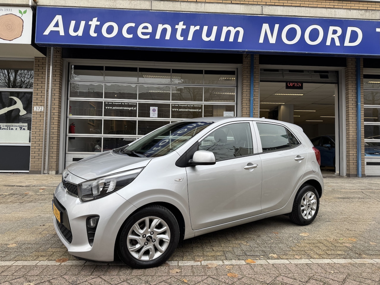 Kia Picanto - 1.0 CVVT ComfortPlusLine Navigator 66030KM! NAP | Navigatie | Apple Carplay | Cruise Contr - AutoWereld.nl