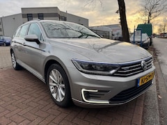Volkswagen Passat Variant - 1.4 TSI GTE Automaat Airco/ECC, Navigatie, LED, Stoelverwarming