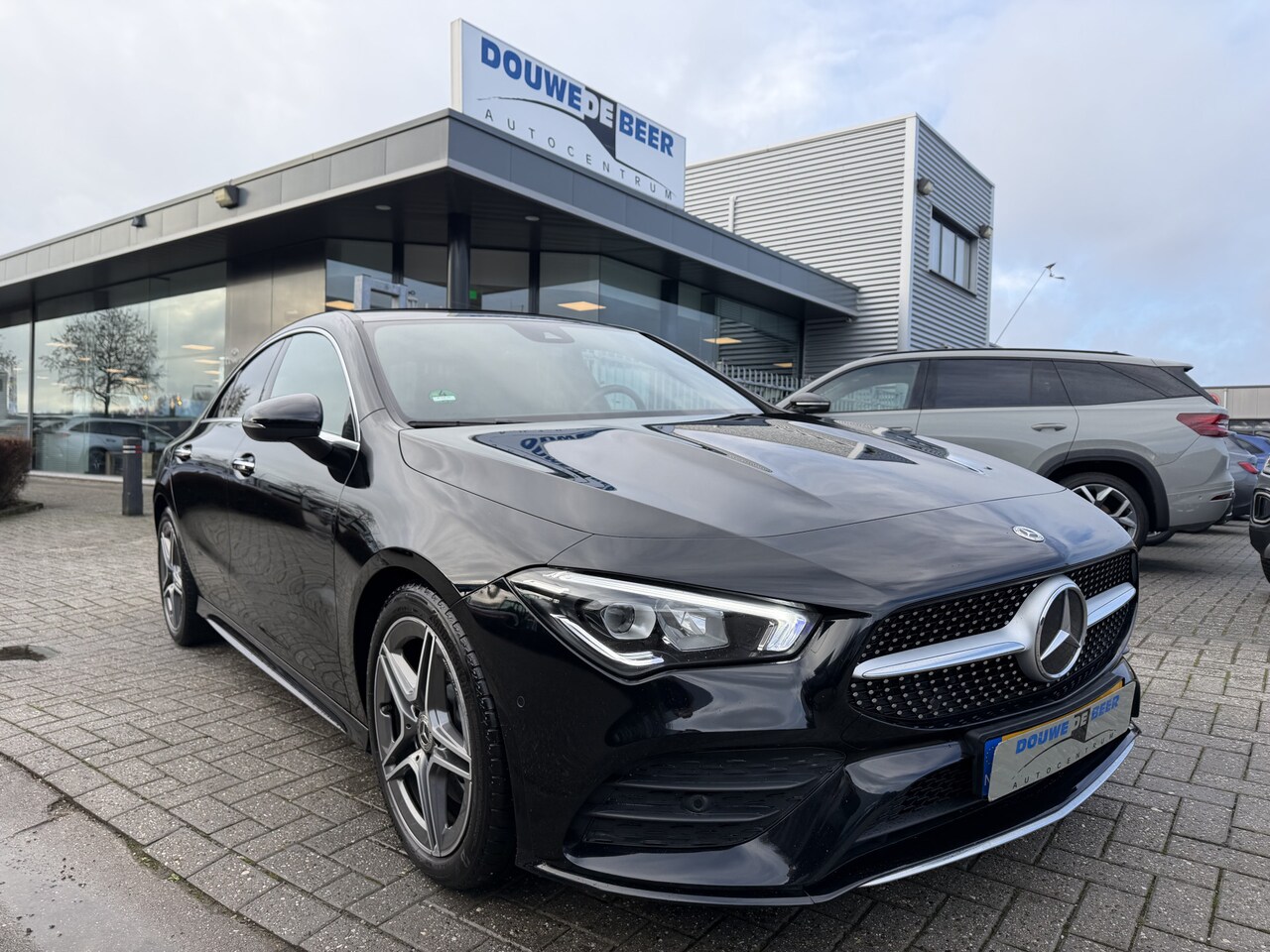 Mercedes-Benz CLA-Klasse - 200 AMG Line Premium Trekhaak | Stoelverw. | Camera | - AutoWereld.nl