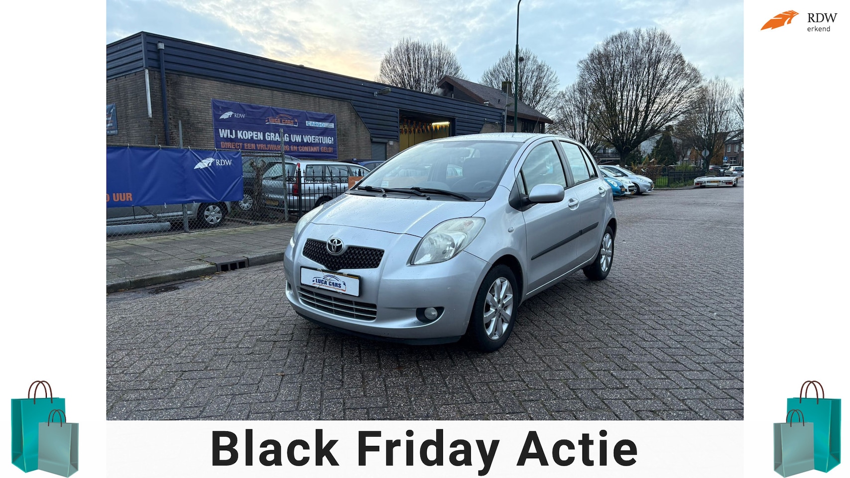 Toyota Yaris - 1.3 VVTi Idols AIRCO NAVI 2X SLEUTEL + BOEKJES! - AutoWereld.nl
