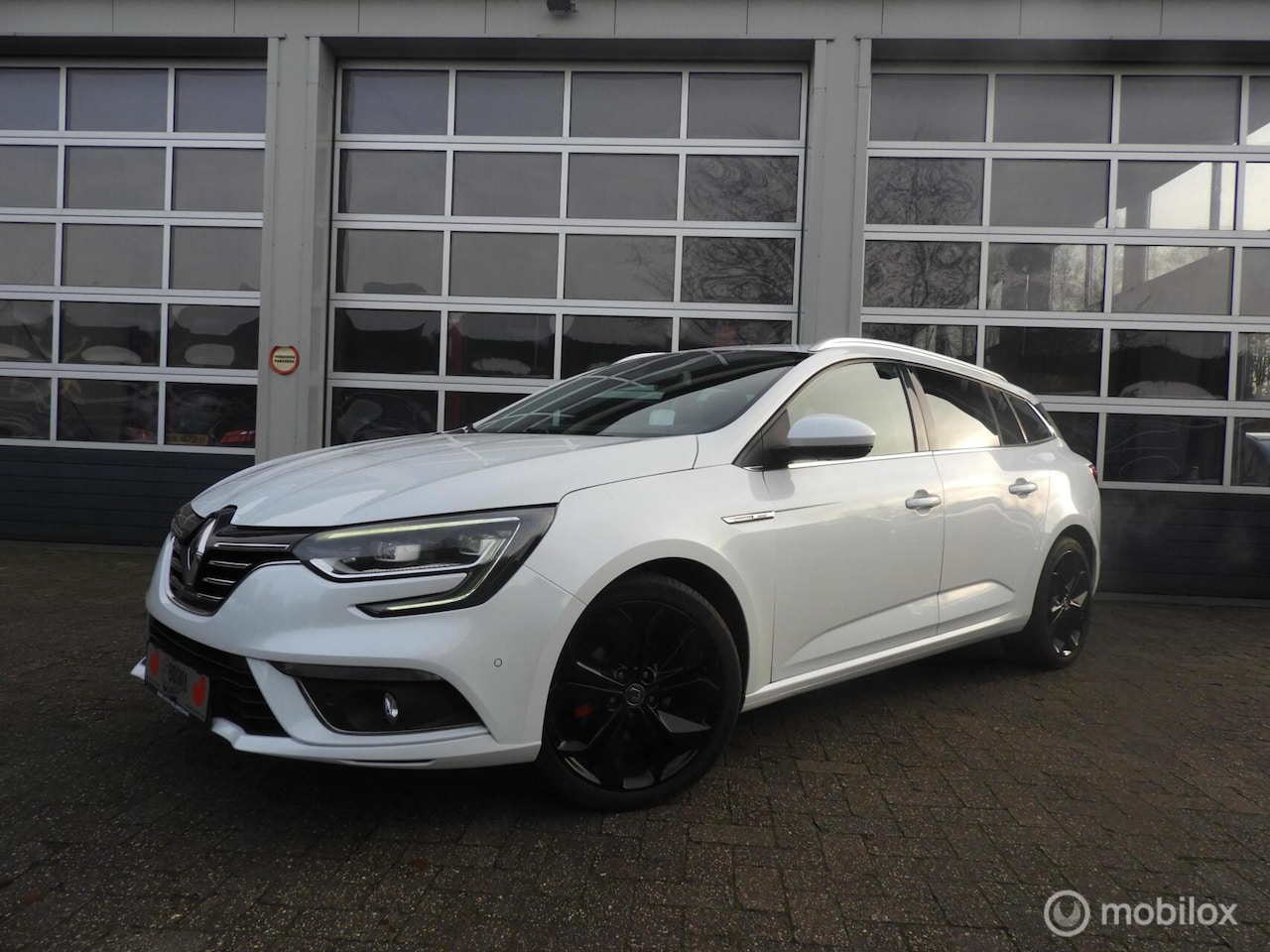 Renault Mégane Estate - 1.2 TCe Bose wit parelmoer - AutoWereld.nl