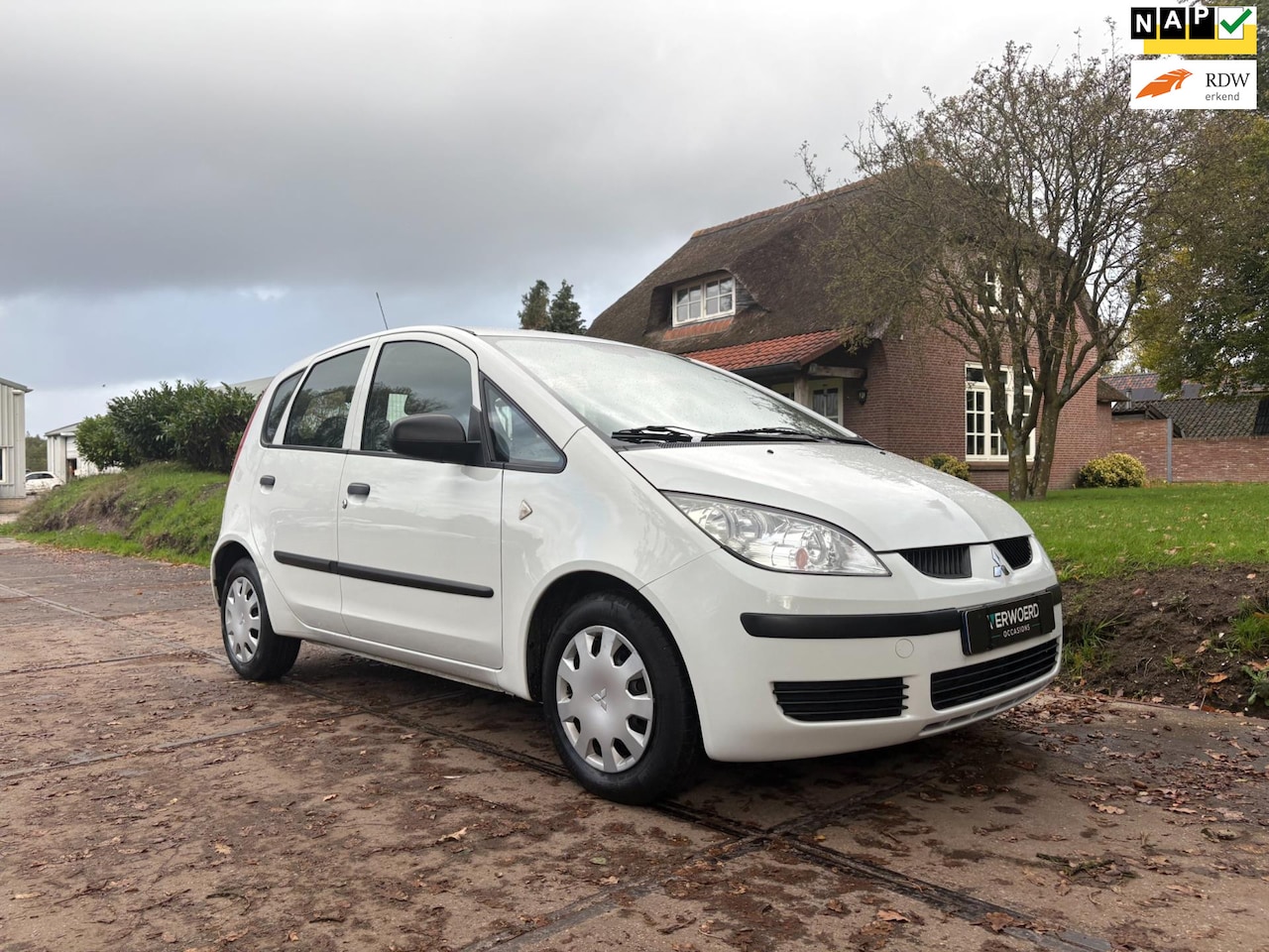Mitsubishi Colt - 1.1 Incharge|1E EIGENAAR|AIRCO|ONDERHOUDEN|5 DEURS|2 KEYS|ELEKTR.RAMEN| - AutoWereld.nl