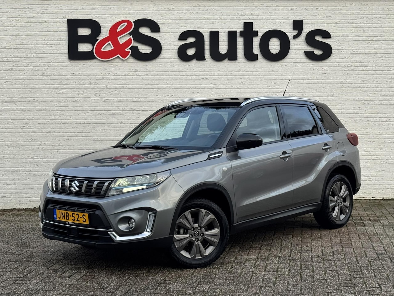Suzuki Vitara - 1.5 Hybrid Select Automaat Adaptive cruise Climate control Apple / Android Stoelverwarming - AutoWereld.nl