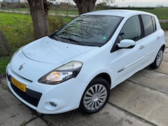 Renault Clio - 1.5 dCi Night & Day 2011 EURO 5 AIRCO/5D/CV/TOPONDERHOUDEN