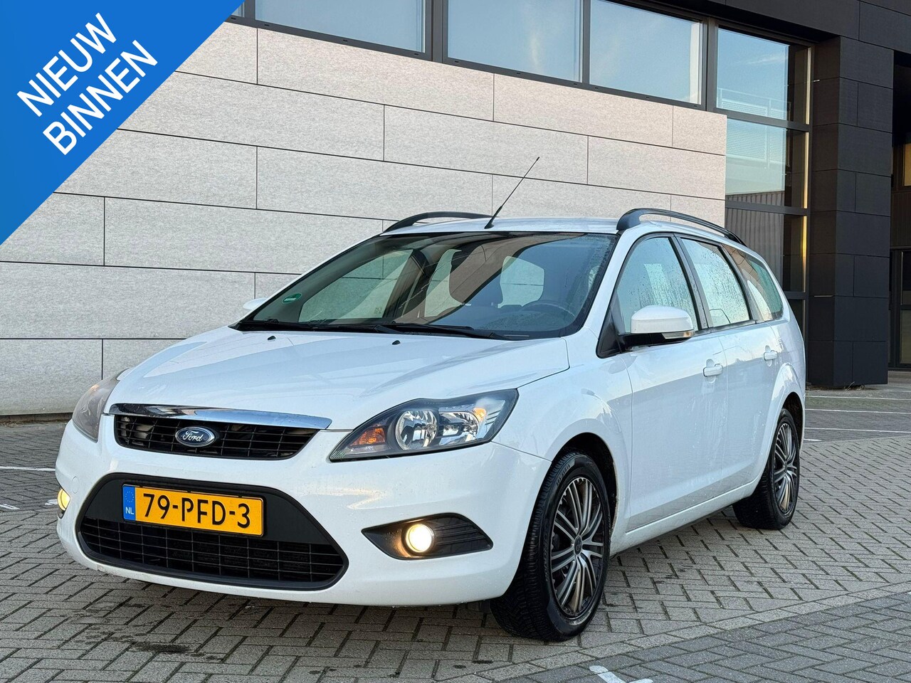 Ford Focus Wagon - 1.6 Comfort Cruise/TREKH./PDC/NAP - AutoWereld.nl