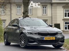 BMW 3-serie - 330i High Executive Pano HK HUD