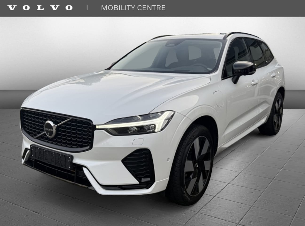 Volvo XC60 - T6 AWD U. Dark | H&K Audio | Trekhaak | Head-up Display - AutoWereld.nl