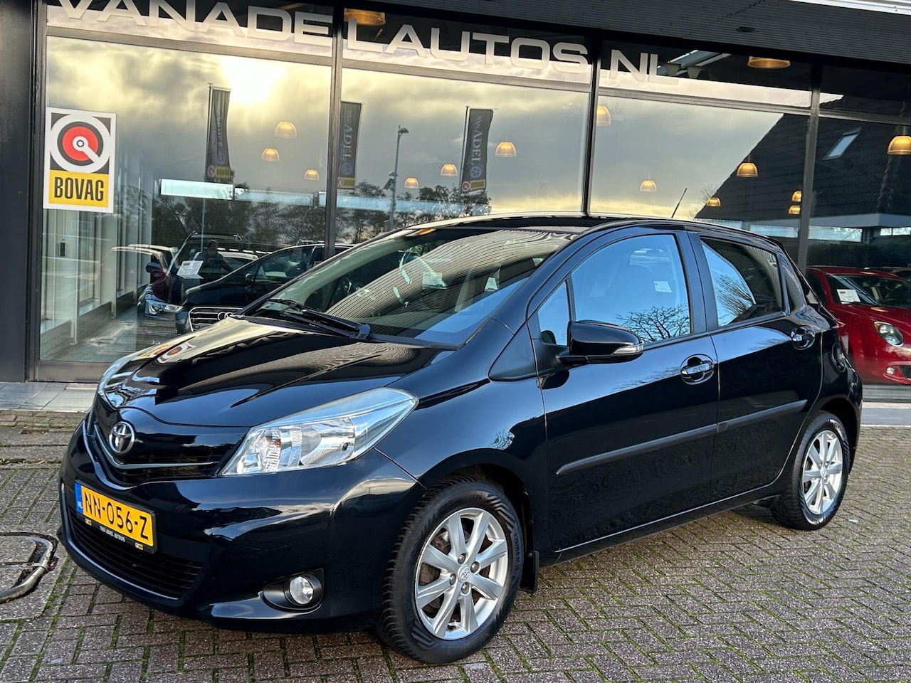 Toyota Yaris - 1.3 VVT-i Aspiration Airco LM-Velgen Elek.Pakket Nette Staat! - AutoWereld.nl