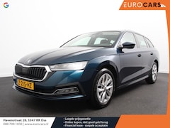 Skoda Octavia Combi - 1.0 e-TSI 110pk DSG Style | Navigatie | Apple Carplay/Android Auto| Parkeersensoren | Adap