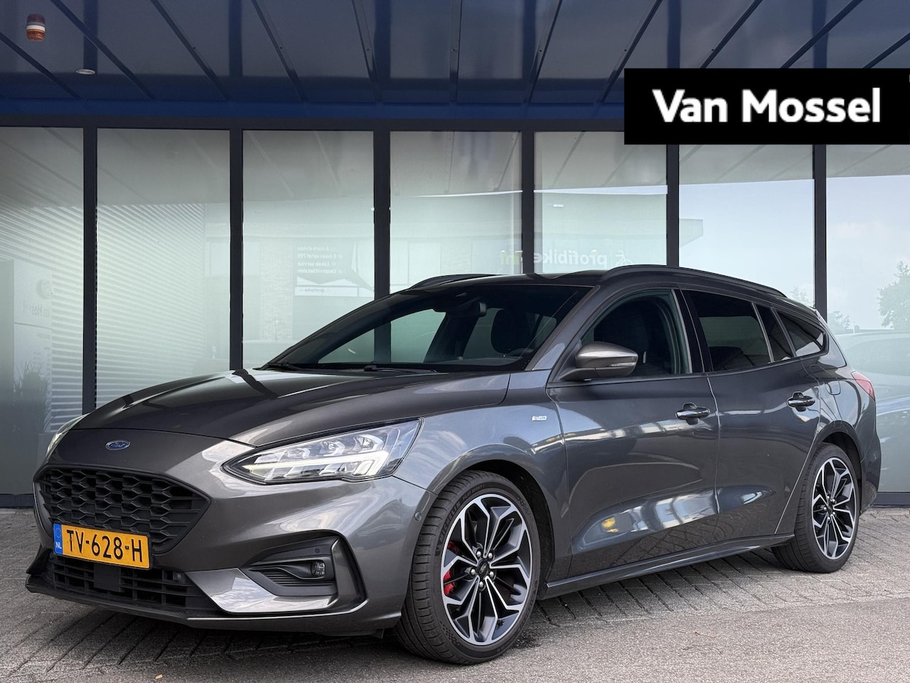 Ford Focus Wagon - 1.0 EcoBoost ST Line Business 18'' LMV | Apple Carplay & Android Auto | Winter Pack | Full - AutoWereld.nl