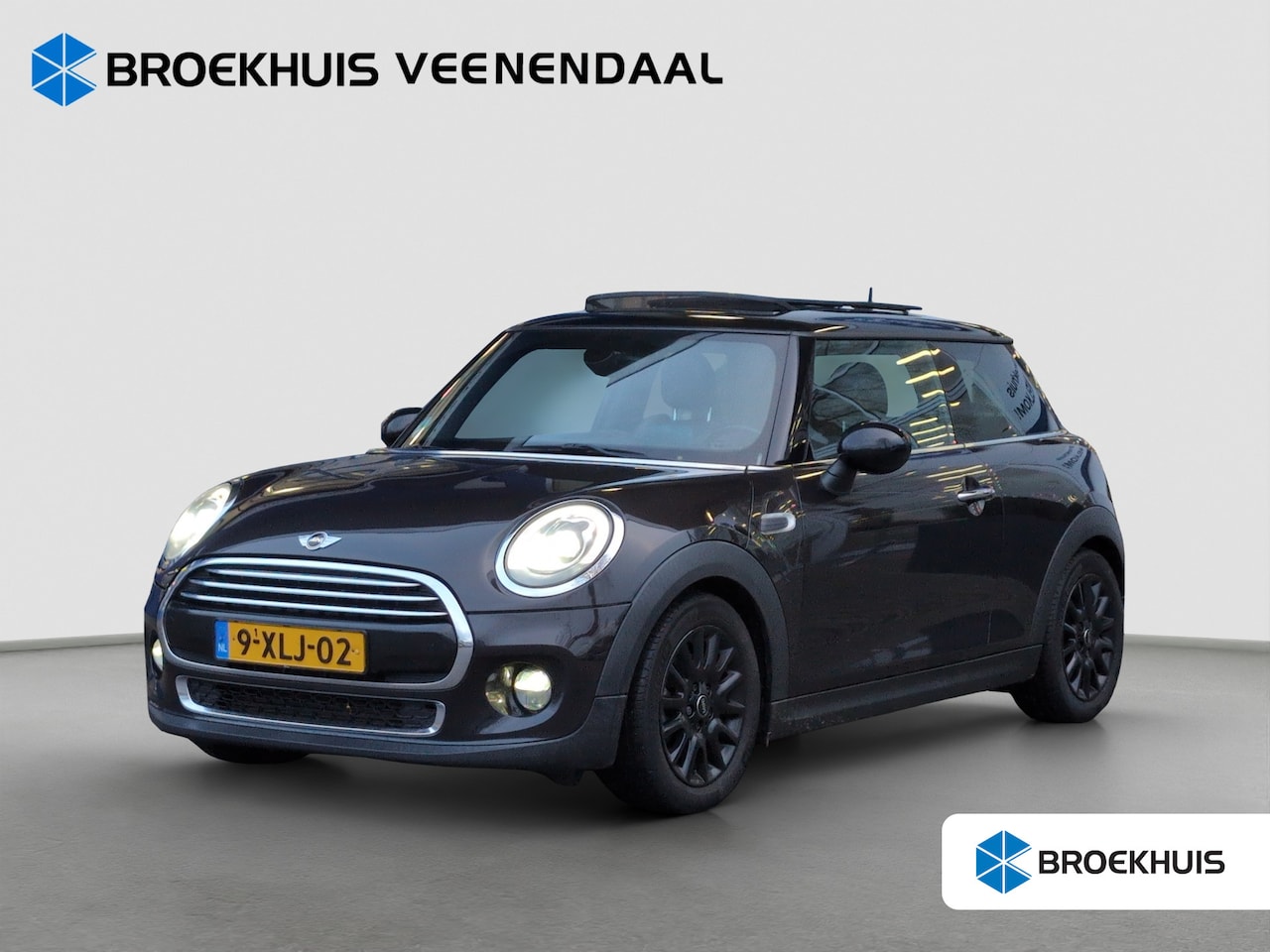 MINI Cooper - 1.5 First Born Edition | Pano | Camera | Head-up | Cruise Control | Climate Control - AutoWereld.nl