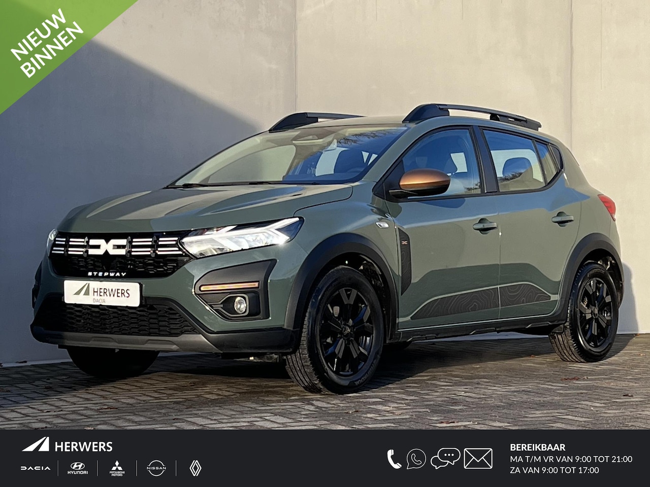 Dacia Sandero Stepway - 1.0 TCe 90 Extreme Automaat / Fabrieksgarantie tot 06-2028 / Navigatie / Apple Carplay An - AutoWereld.nl