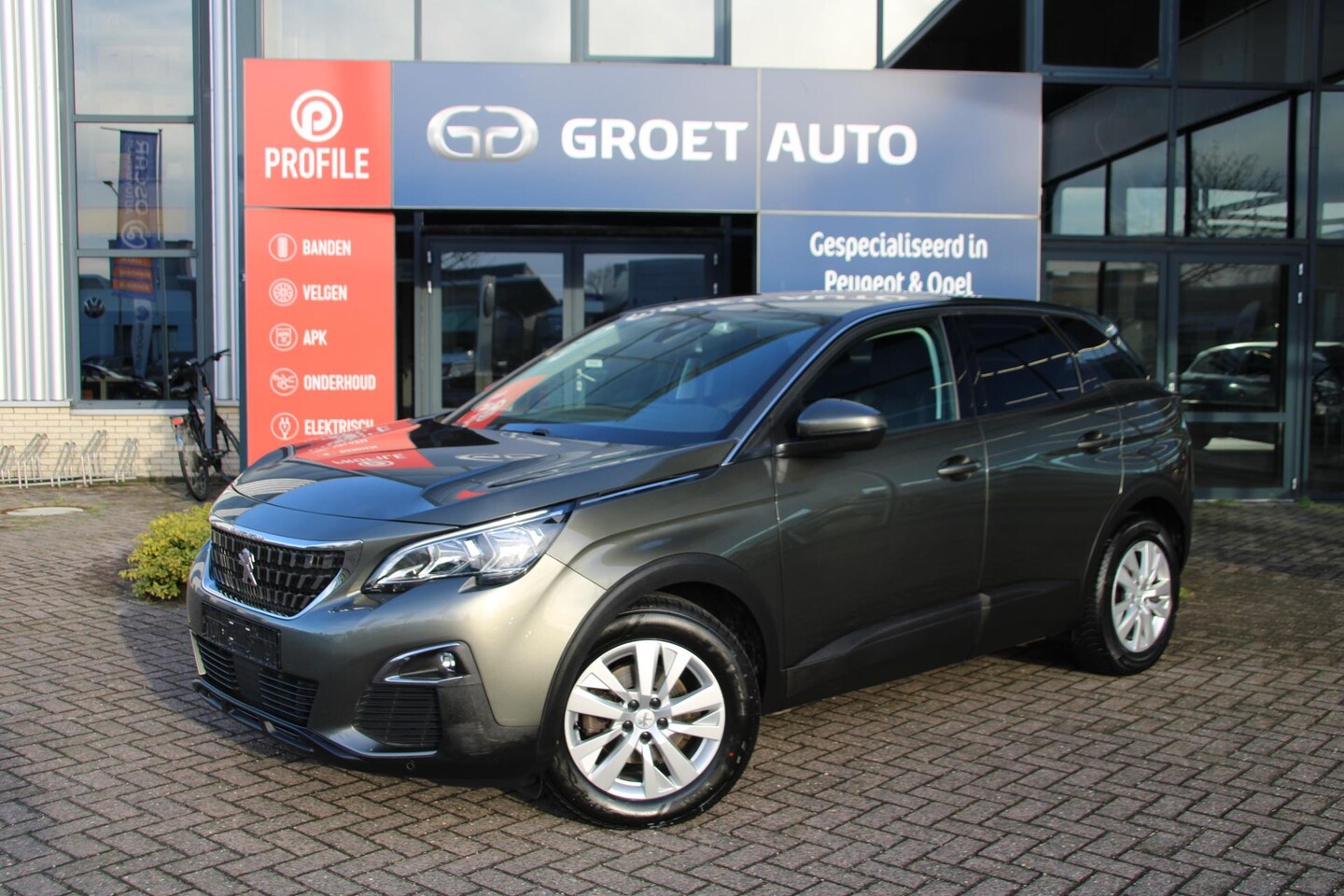 Peugeot 3008 - 1.2 PureTech 130pk Active Automaat Airco Navi Carplay 57.242km - AutoWereld.nl