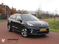 Kia e-Niro - DynamicPlusLine 64 kWh | Camera | Schuifdak | Apple Carplay | 3 Fase aansluiting | Warmtep