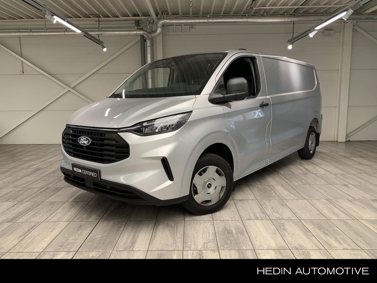 Ford Transit Custom - 320 2.0 TDCI L2H1 Trend | Trekhaak | Laadruimte bescherming - AutoWereld.nl