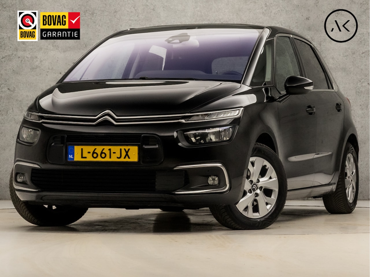 Citroën C4 SpaceTourer - 1.2 PureTech Sport Automaat (APPLE CARPLAY, GROOT NAVI, CAMERA, STOELVERWARMING, SPORTSTOE - AutoWereld.nl