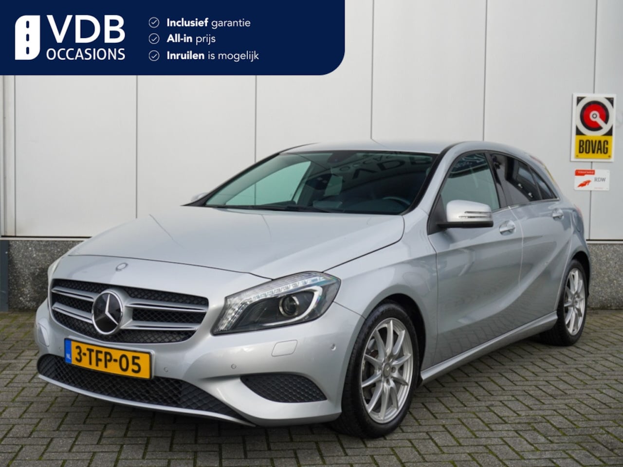 Mercedes-Benz A-klasse - 180 4U3 Led | Park. Sensoren | NAP | Trekhaak | Sportstoelen - AutoWereld.nl