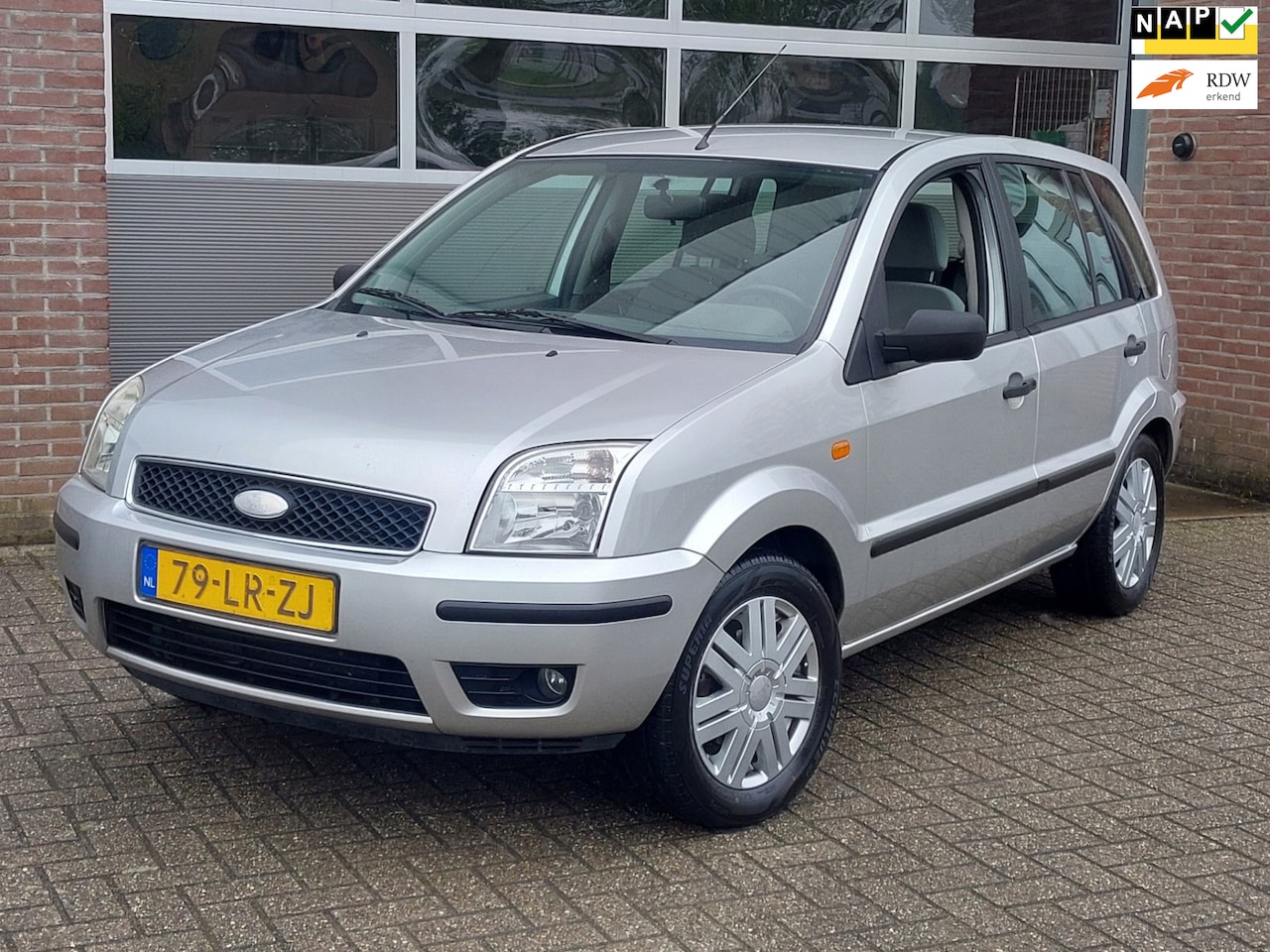 Ford Fusion - 1.6-16V Centennial 2003 Airco - AutoWereld.nl
