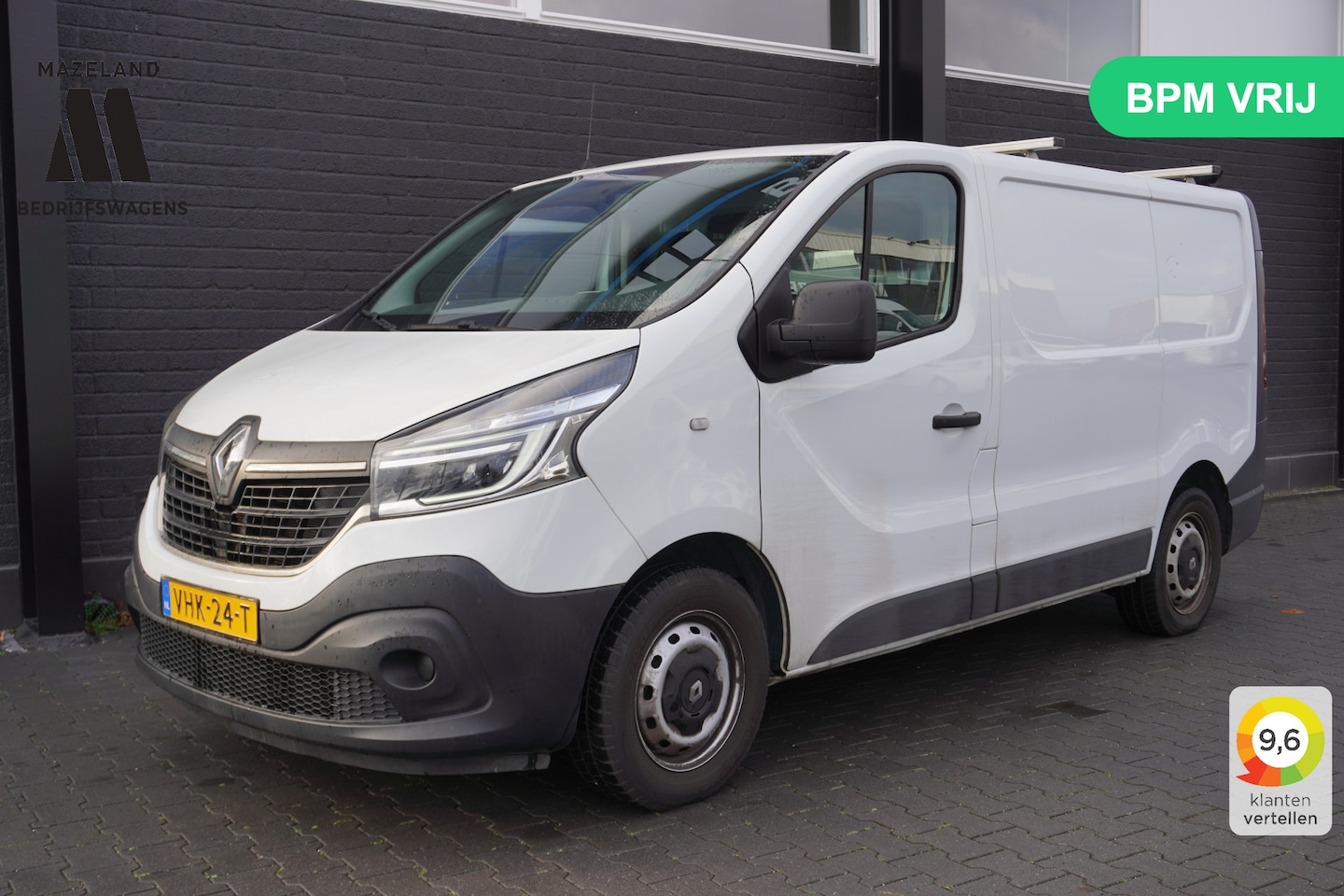 Renault Trafic - 2.0 dCi 120PK EURO 6 - Airco - Navi - Cruise - €15.900,- Excl. - AutoWereld.nl