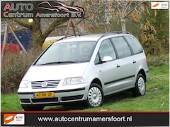 Volkswagen Sharan - 2.0 Trendline ( 7-PERSOONS + INRUIL MOGELIJK )