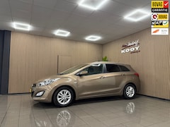 Hyundai i30 Wagon - 1.6 GDI i-Motion * Trekhaak / Cruise control / LM Velgen / NL Auto