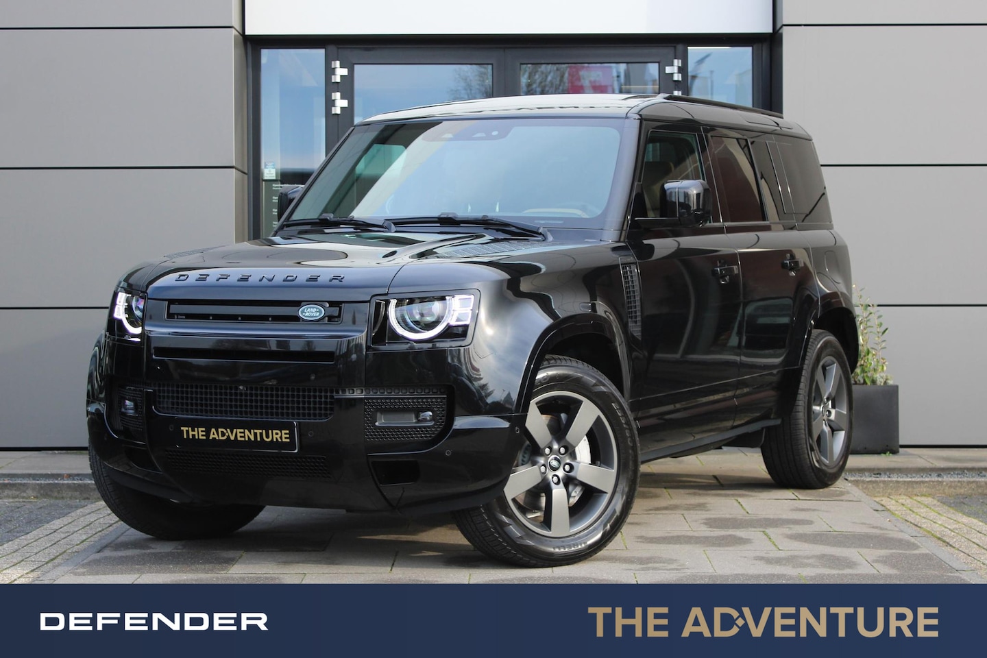 Land Rover Defender 110 - P300e 110 X-Dynamic HSE | Caraway | Head-Up | Trekhaak | Koelkast | Panorama - AutoWereld.nl