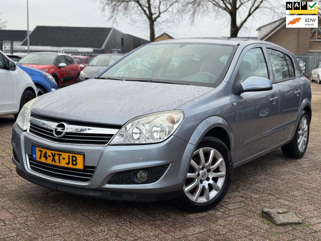 Opel Astra - 1.6 Temptation AIRCO CRUISE CONTROL APK - AutoWereld.nl