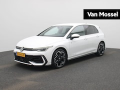 Volkswagen Golf - 1.5 eTSI R-Line Edition | Automaat | Stuur en Stoelverwarming | Parkeercamera | App Connec