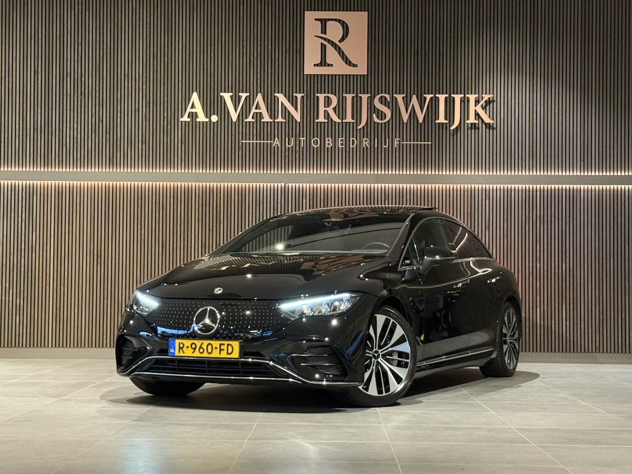 Mercedes-Benz EQE - 350+ Launch Edition AMG Line 91 kWh | PANO | CAMERA | ADAPTIVE | BURMESTER | MEMORY | SFEE - AutoWereld.nl