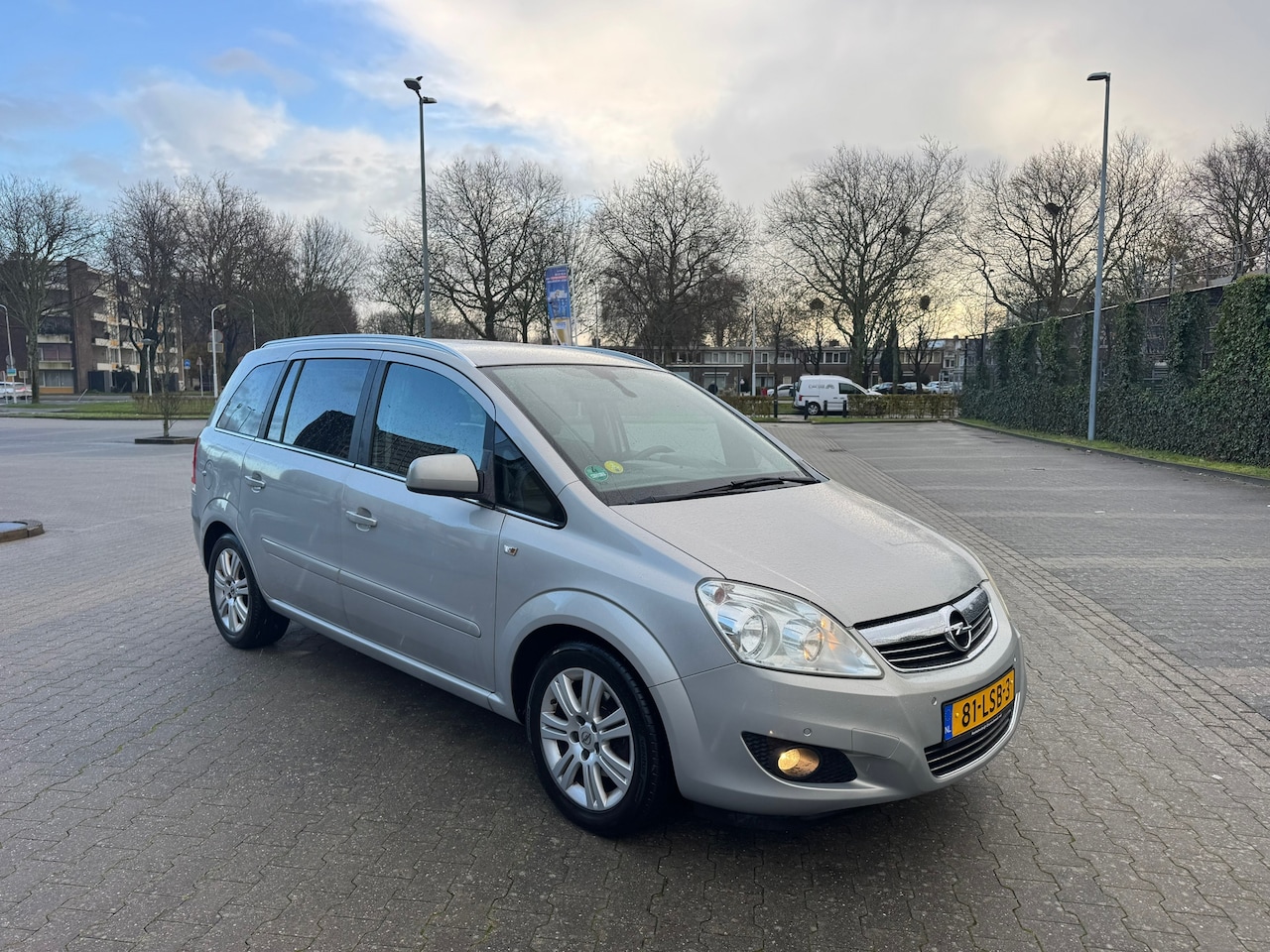 Opel Zafira - 1.8 Cosmo 1.8 Cosmo - AutoWereld.nl