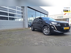 Peugeot 2008 - 1.2 PureTech Blue Active/130PK/Automaat/Cruise/Navigatie/Pdc/Enz