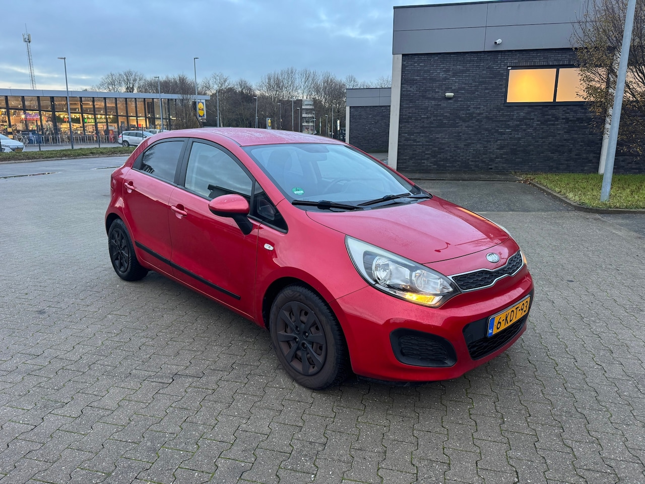 Kia Rio - 1.2 CVVT Comfort Pack 1.2 CVVT Comfort Pack - AutoWereld.nl