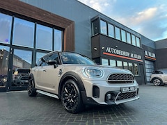 MINI Countryman - 2.0 Cooper S E ALL4 ALL4 aut 220pk/Rooftopgrey/Pano/Camera/bomvol