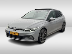 Volkswagen Golf - 1.5 TSI / Panoramadak / CarPlay / Keyless / Parkeerhulp V+A / Matrix LED / 18'' / Stoelver