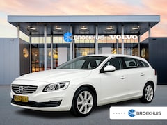 Volvo V60 - T3 2.0 Polar+ | 17" | Parkeerverwarming | Stoel/stuurverwarming | Half Leder | Xenon | Nav