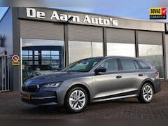 Skoda Octavia Combi - 1.5 eTSI MHEV Facelift Trekhaak Camera Acc