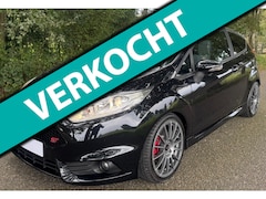 Ford Fiesta - 1.6 ST-2 2014 182PK NAVI CLIMA STOELVERWARMING
