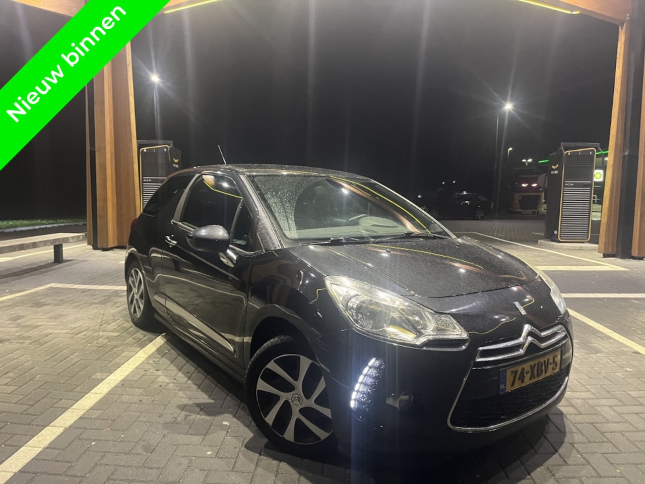 Citroën DS3 - 1.6 e-HDi So Chic Clima Nieuwe Koppeling - AutoWereld.nl