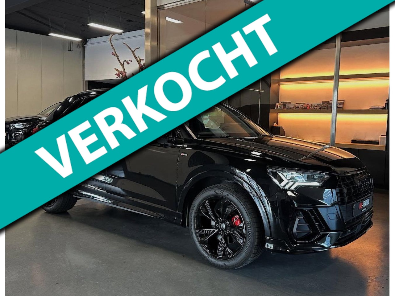 Audi Q3 - 35 TFSI 3 x S line Panorama Sfeerverl. Trekhaak - AutoWereld.nl