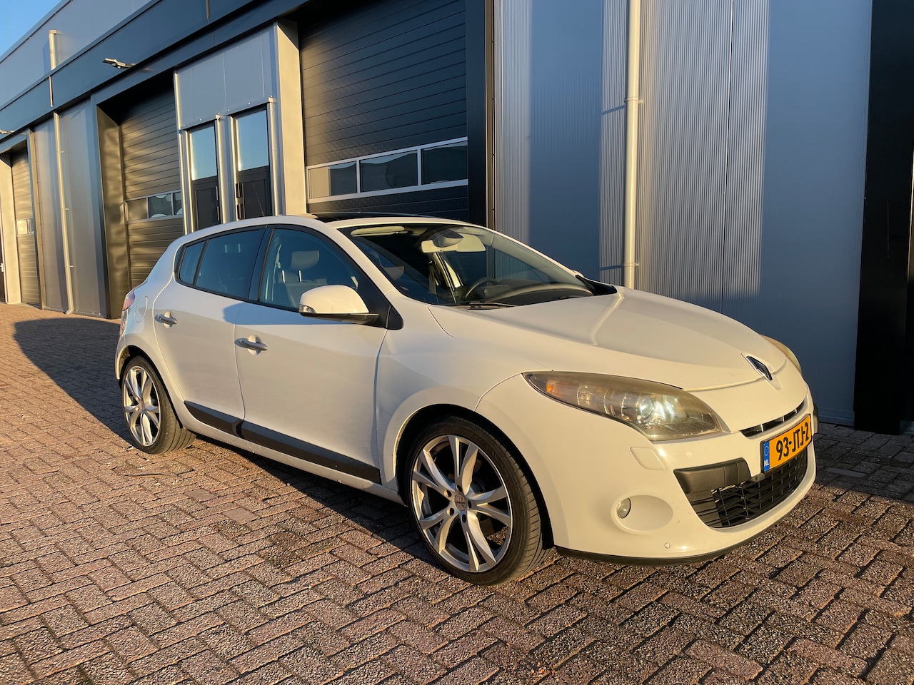 Renault Mégane - 2.0 TCe Dynamique - AutoWereld.nl