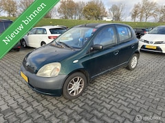 Toyota Yaris - 1.0-16V VVT-i Luna 5 deurs