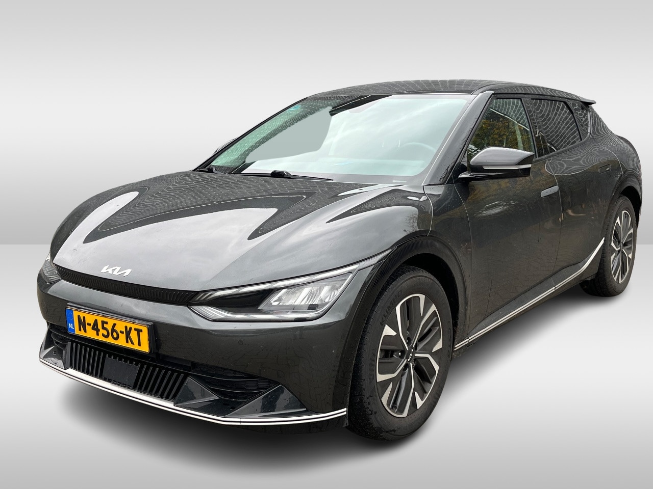 Kia EV6 - Plus 77.4 kWh / SOH 96% / Trekhaak / Camera / Keyless / ACC / Leder / Navigatie / 19'' / S - AutoWereld.nl