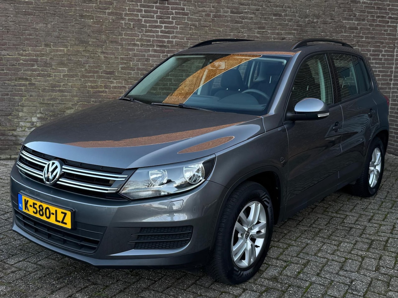 Volkswagen Tiguan - 1.4 TSI Comfort&Design Ed. Carplay Navi Clima Trekhaak Parkeersens. Stoelverw. - AutoWereld.nl