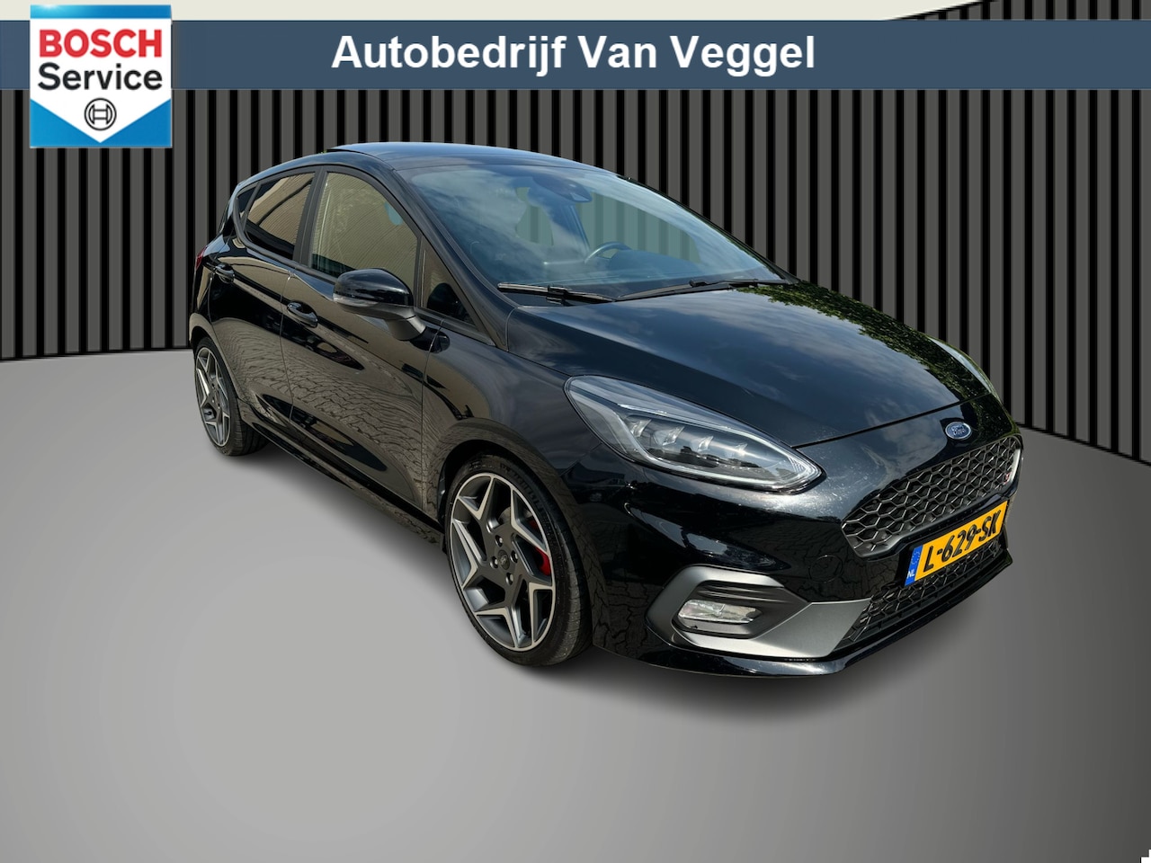 Ford Fiesta - 1.5 EcoBoost ST-3 panorama, navi, cruise, stoelverw - AutoWereld.nl