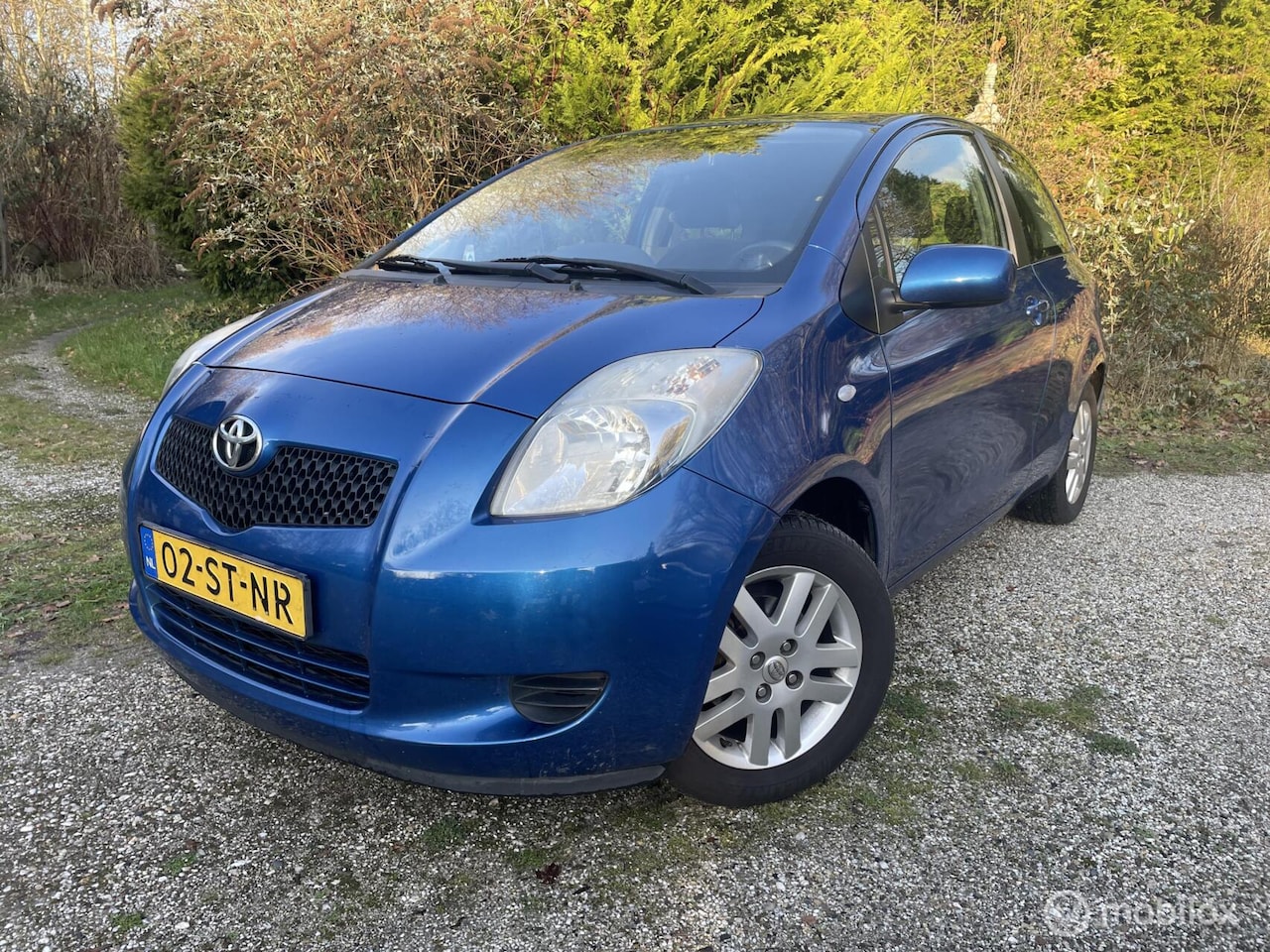 Toyota Yaris - 1.3 VVT-i Sol 1.3 VVTi Sol, Airco - AutoWereld.nl